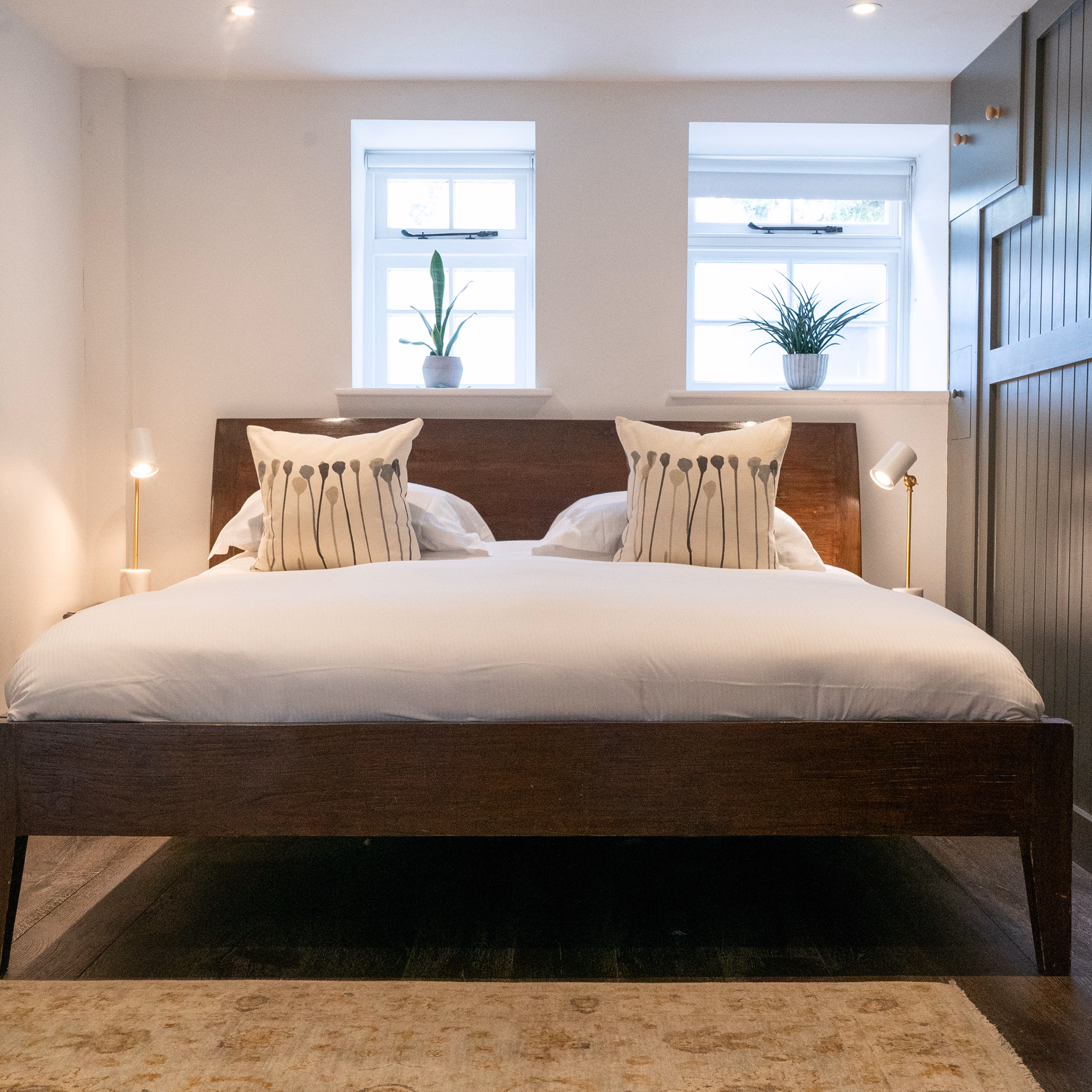 Luxury Coach House Apartments